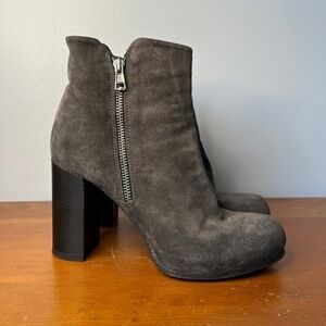 NOW Size 38.5 • Gray Suede Heeled Boots Booties EUC